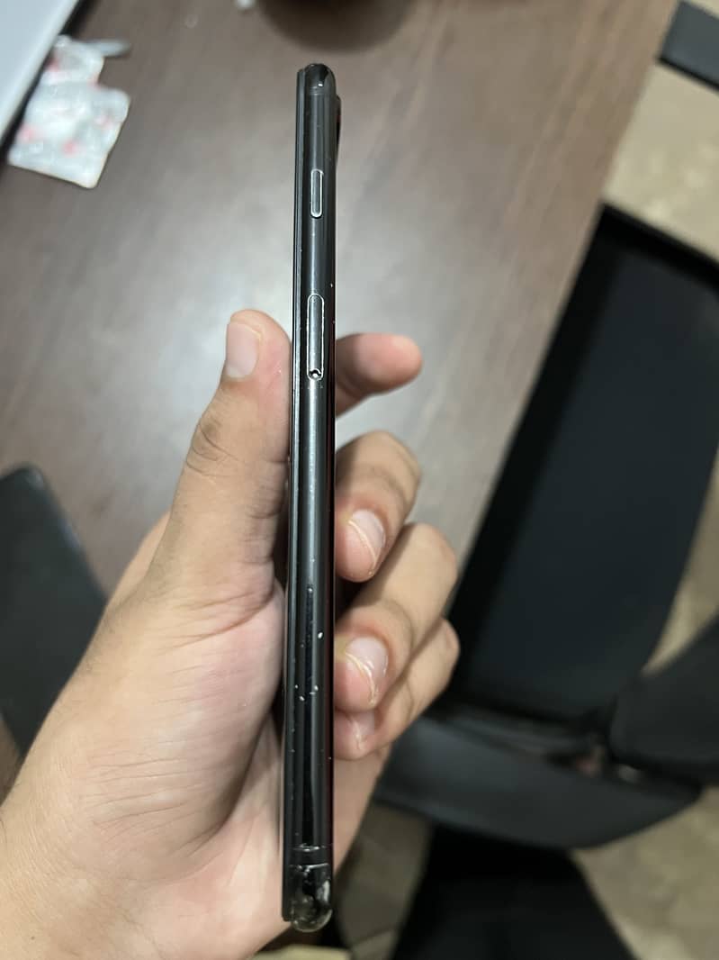 Apple iPhone 7 Plus 2