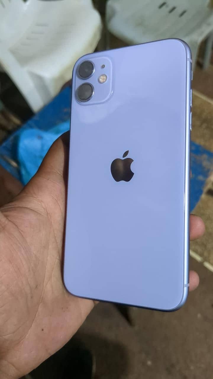 Apple iPhone 11 3