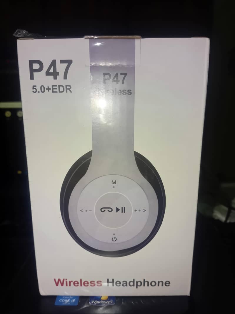 P47 Bluetooth Foldable headphone 1