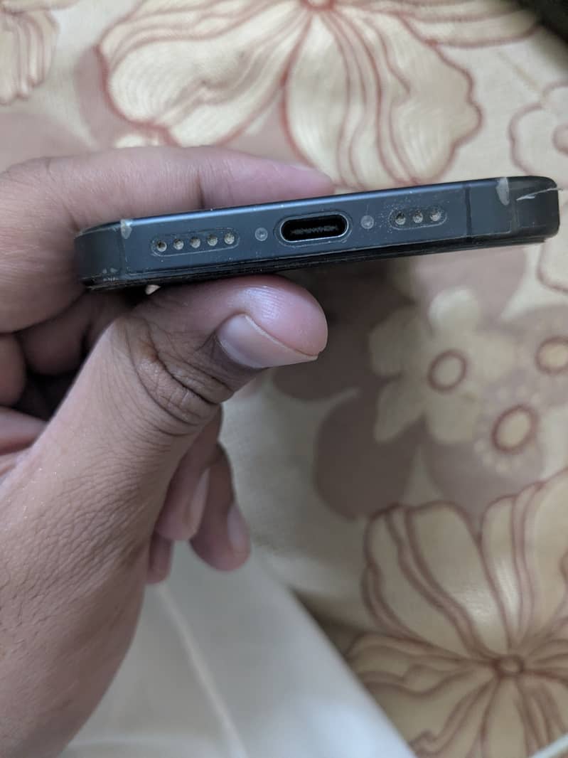 Iphone 15 pro 3
