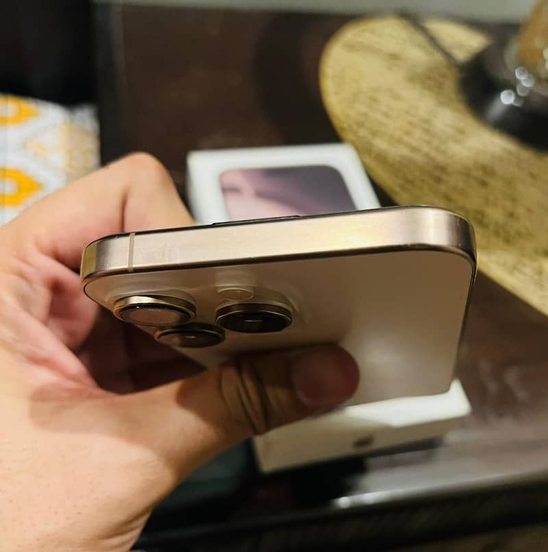 iPhone 16 Pro Max FU 3