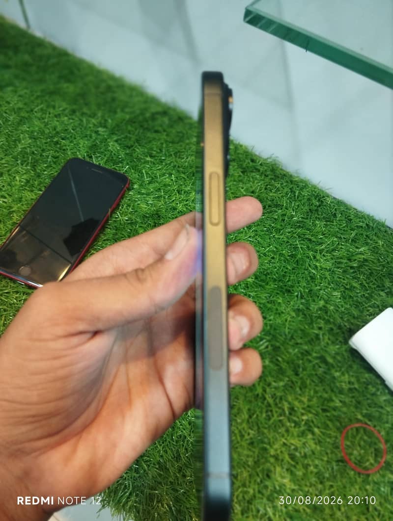 Apple iPhone 15 2