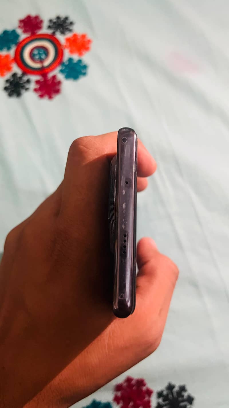 Tecno CAMON 30S 7