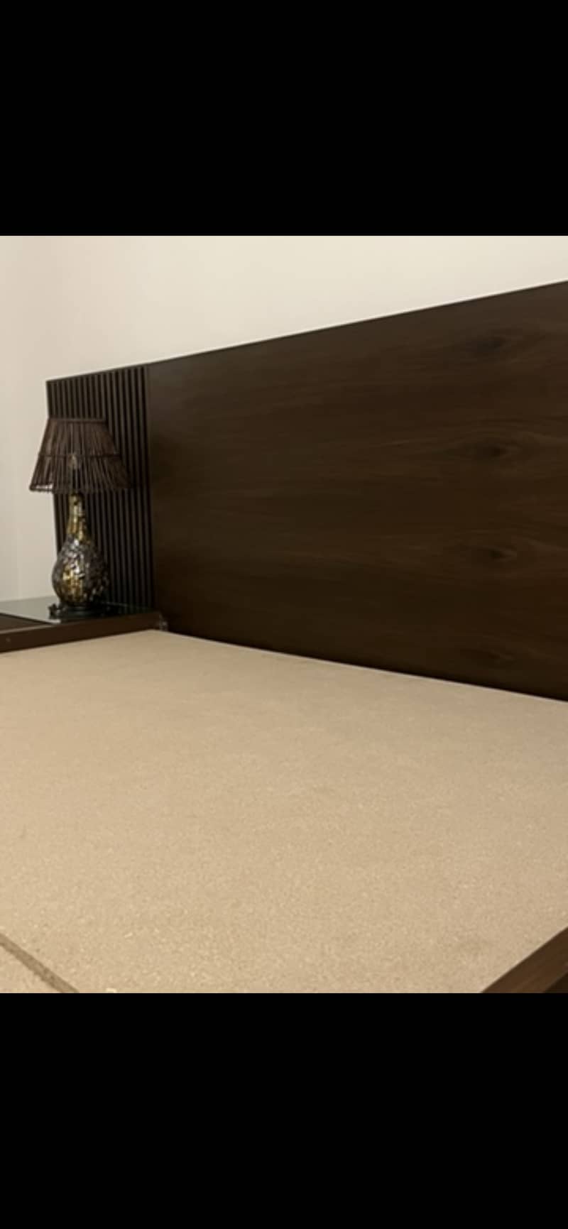 King sized bed with side tables 3