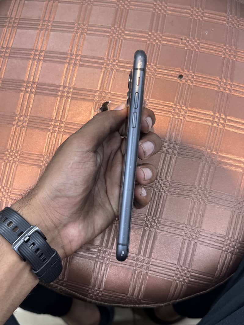 Apple iPhone 11 1