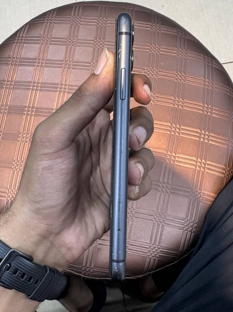 Apple iPhone 11 6