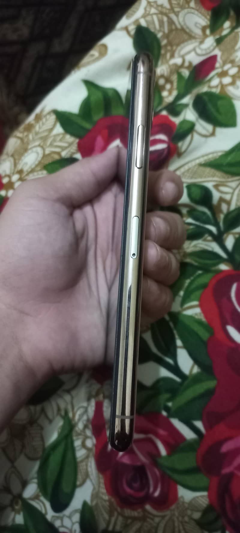 Apple iPhone 11 Pro Max 2