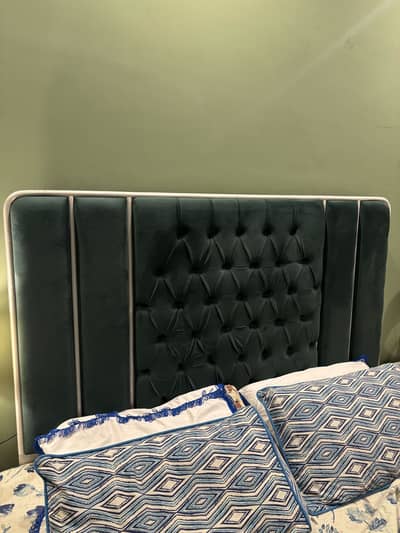 Complete Queen Size Bed Set
