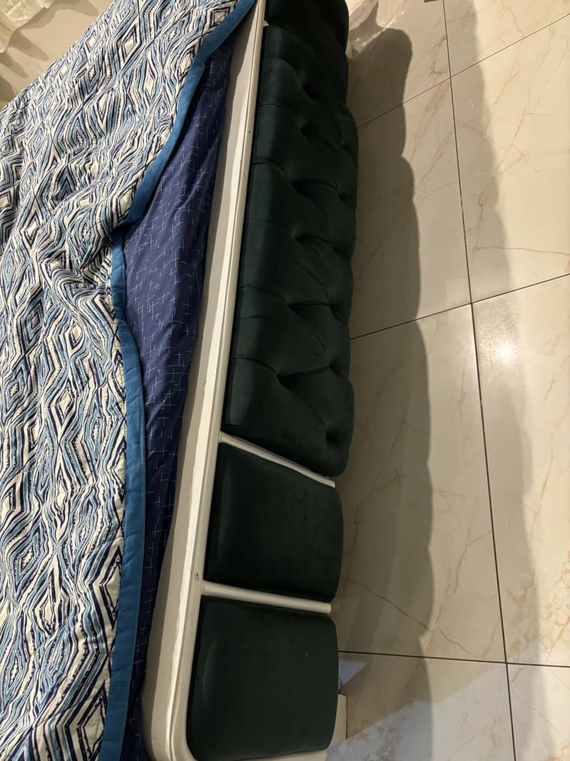 Complete Queen Size Bed Set 1