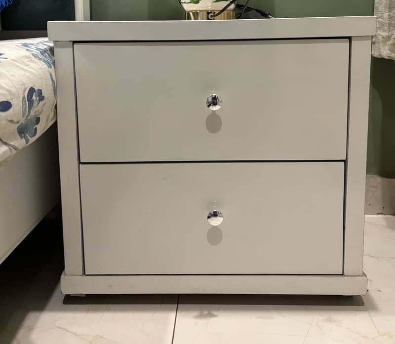 Complete Queen Size Bed Set 2