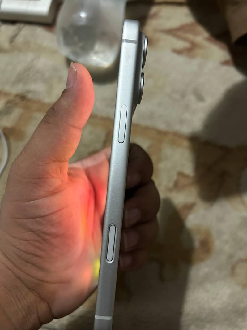 Apple iPhone 17 Pro Max 2