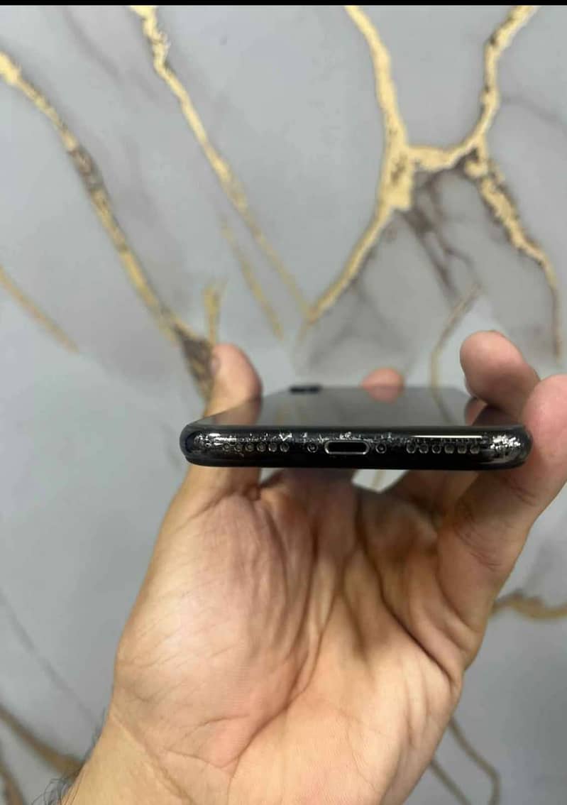 Apple iPhone X 2