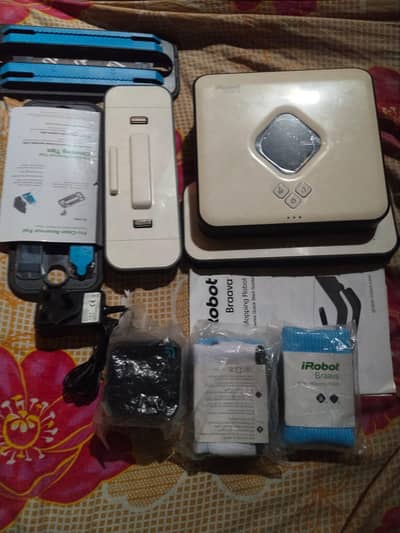 iRobot Braawa 380t floor mopping. brand new