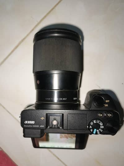 Sony a6500 with 16 mm 1.4