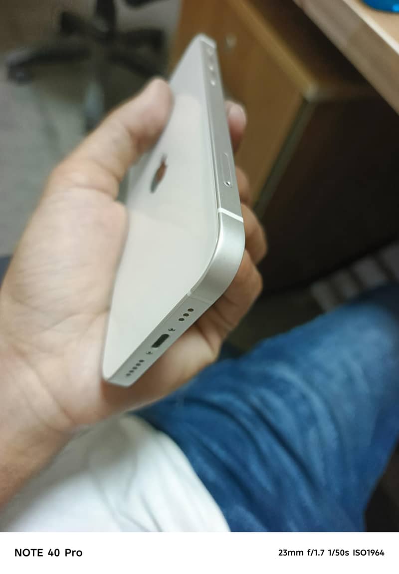 Apple iPhone 12 5
