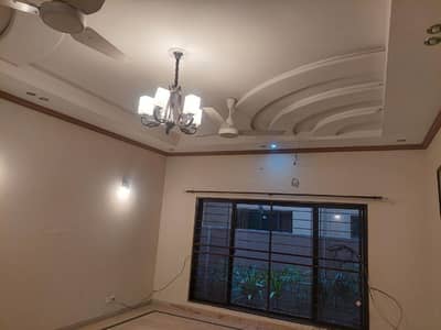 AHMED ASSOCIATES OFFERS 1 KANAL LOWER PORTION FOR RENT IN PCSIR PHASE 2 NEAR TO SHUKAT KHANUM HOSPITAL LAHORE.