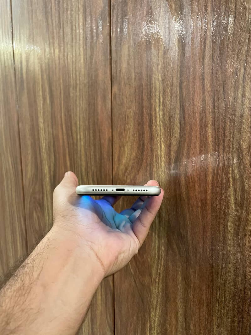 Apple iPhone 11 6