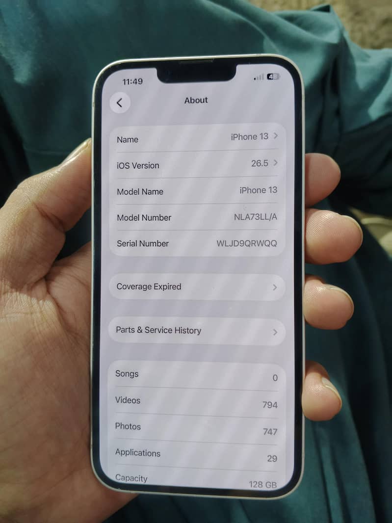 Apple iPhone 13 1