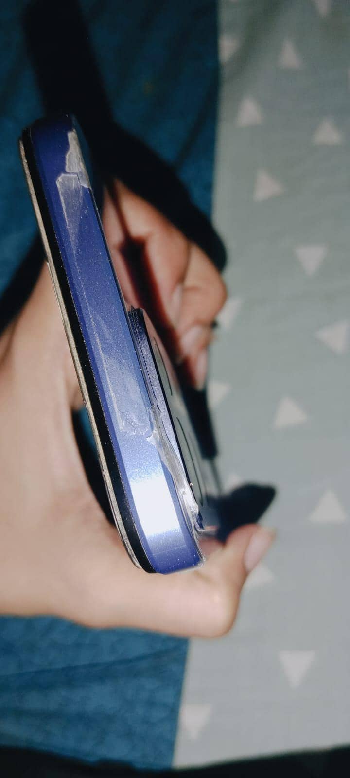 Realme C85 3