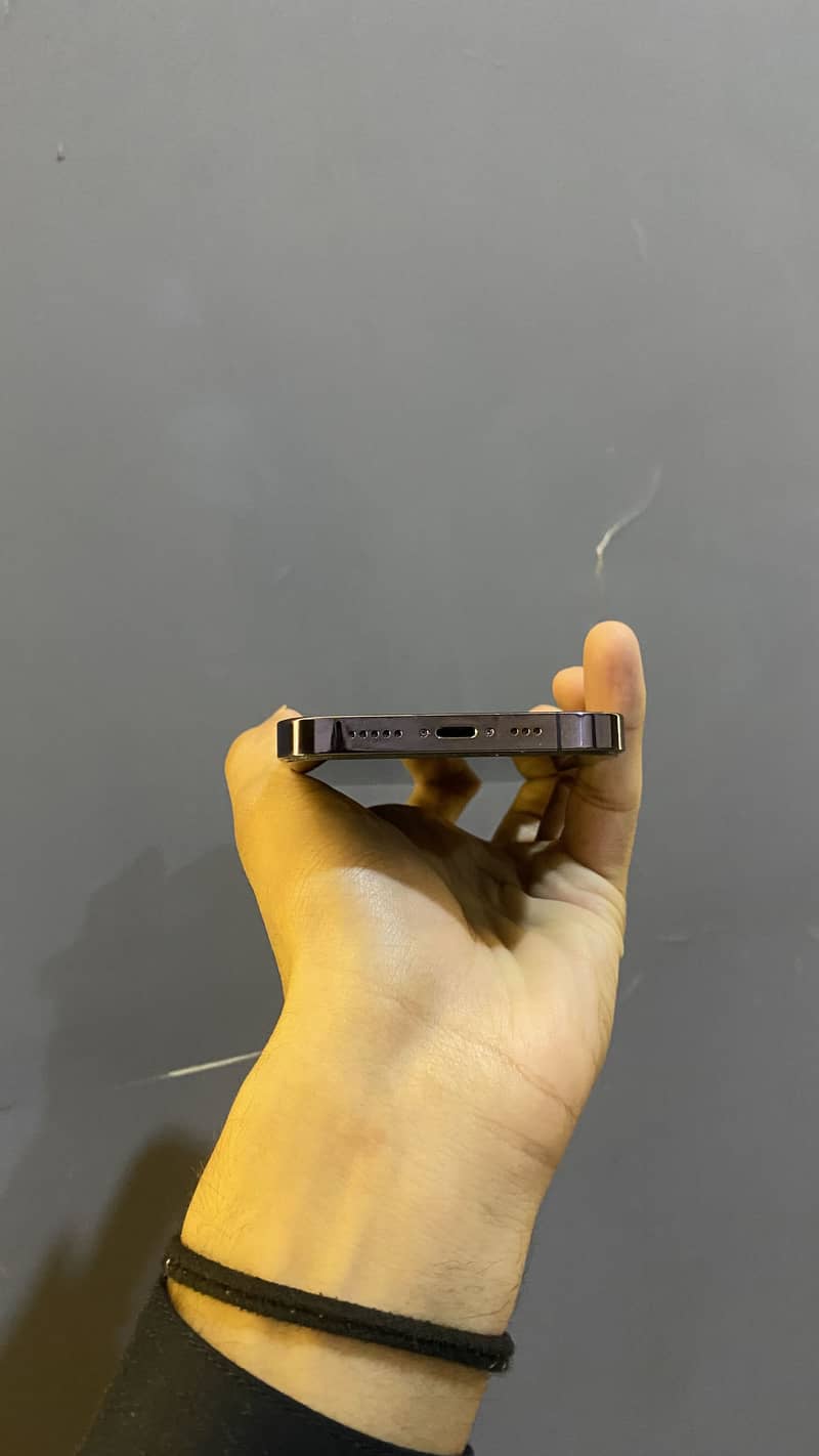iPhone 14 pro 2