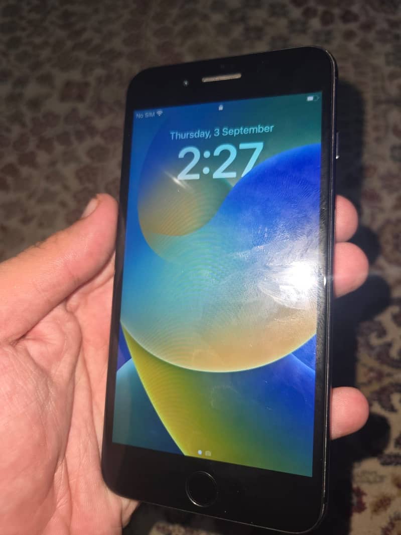 Apple iPhone 8 Plus 2