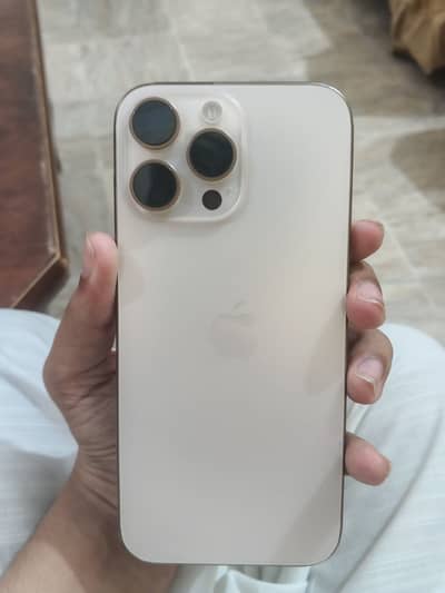 Apple iPhone 16 Pro Max