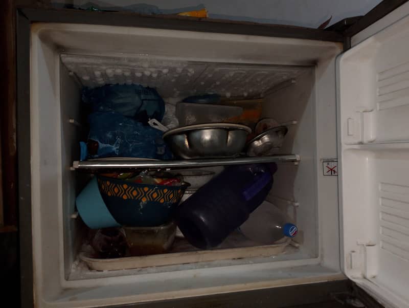 Dawlance Refrigerator. . 9