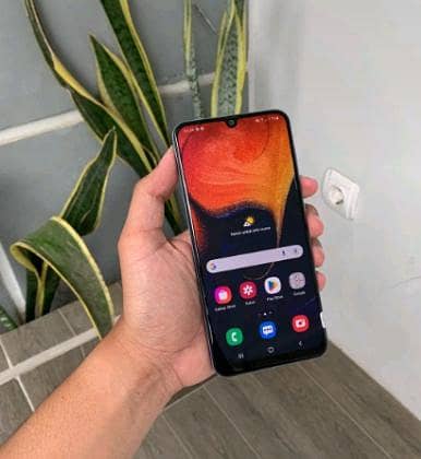 Samsung Mobile A50