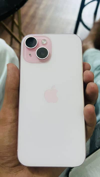 Apple iPhone 15