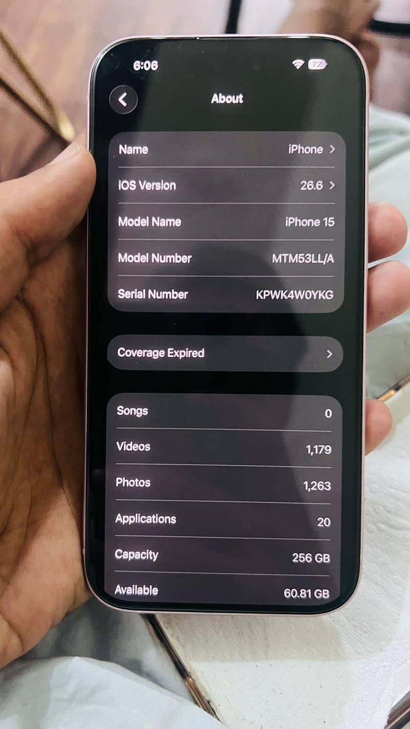 Apple iPhone 15 4