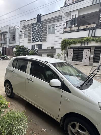 Daihatsu Mira 2014