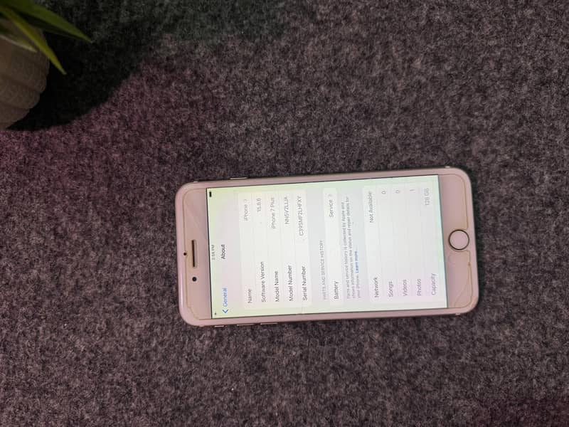 Apple iPhone 7 Plus 0