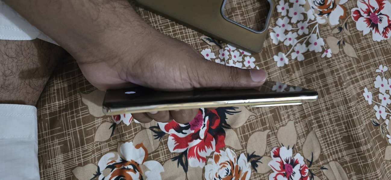 Infinix Zero 30 4