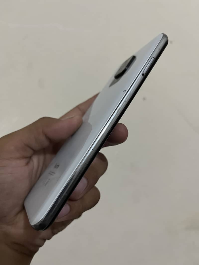 Xiaomi Redmi Note 9S 5