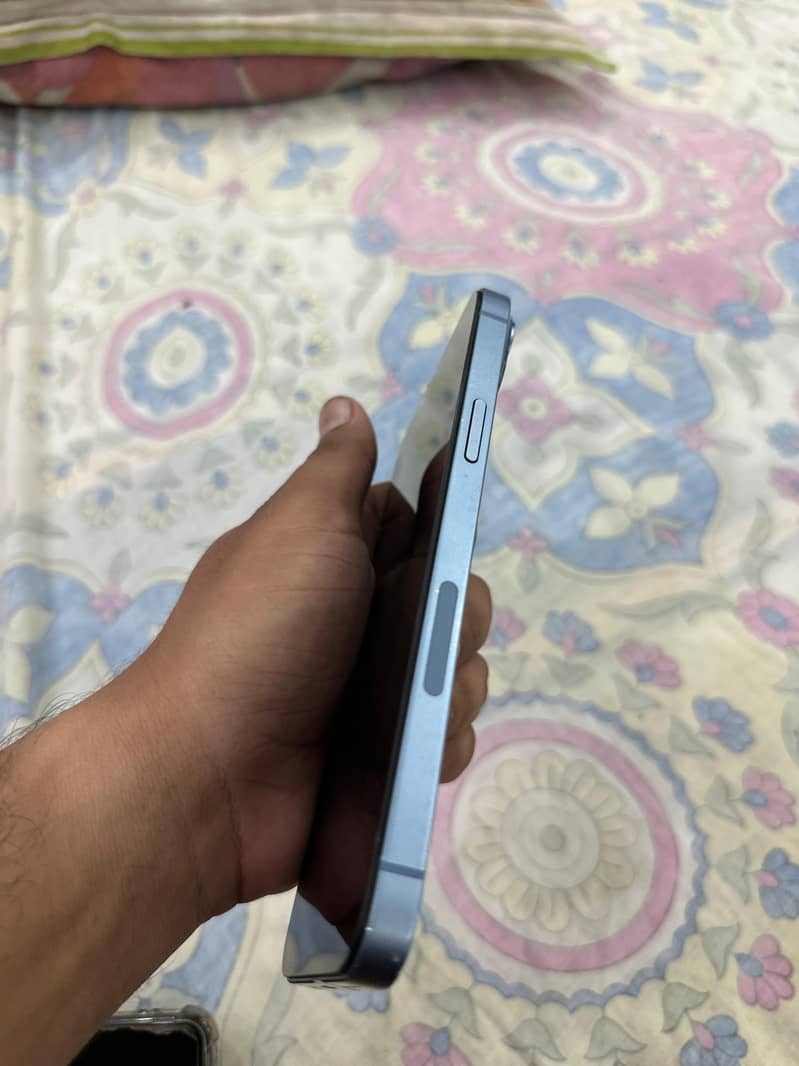 Apple iPhone 14 plus 3