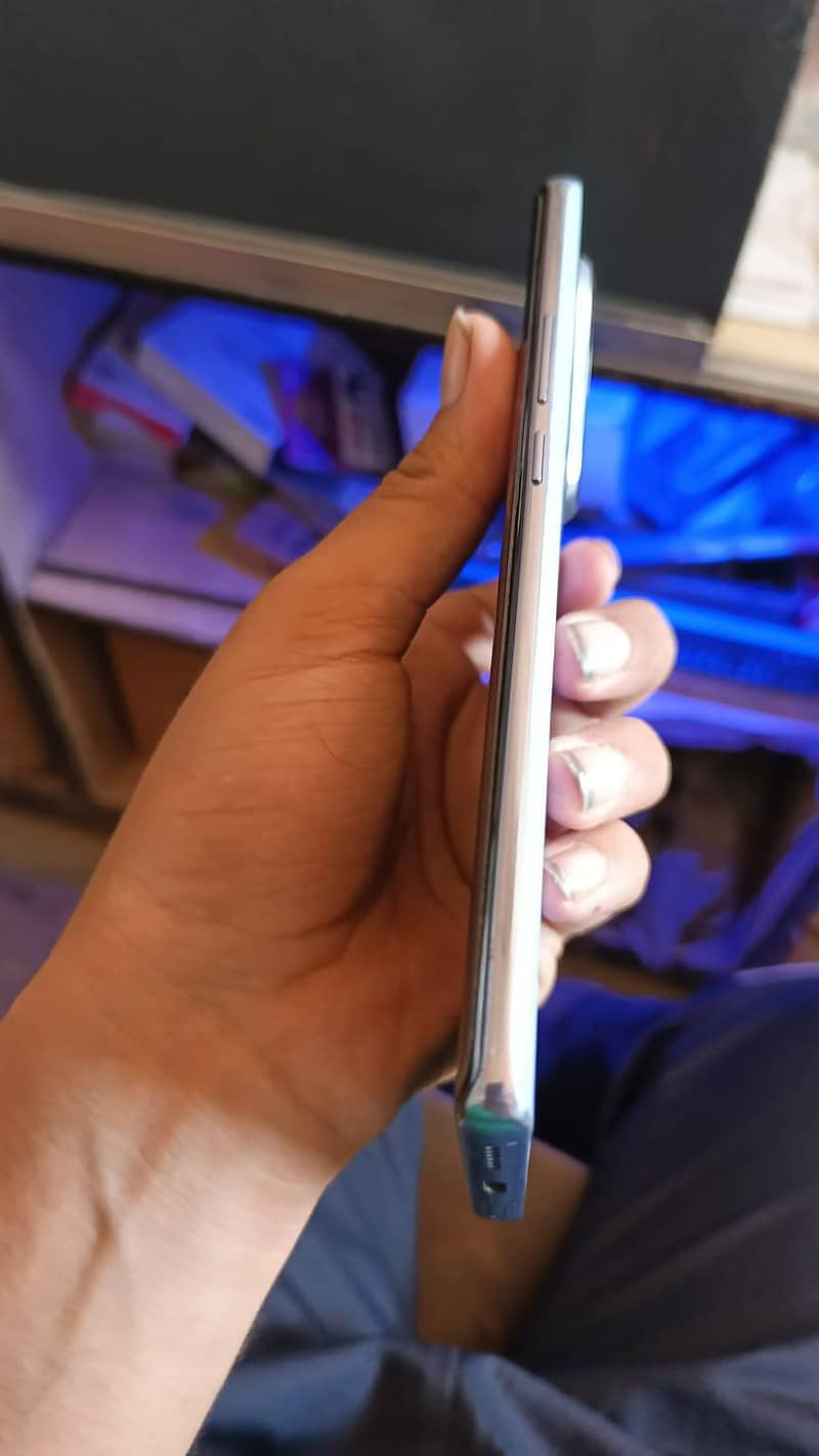 Tecno CAMON 30S 6