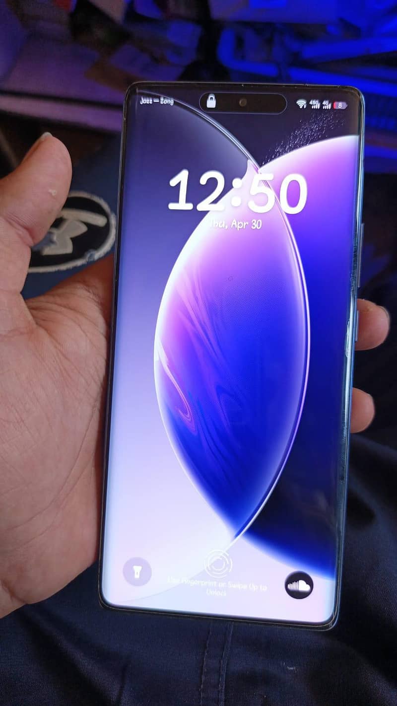 Tecno CAMON 30S 7
