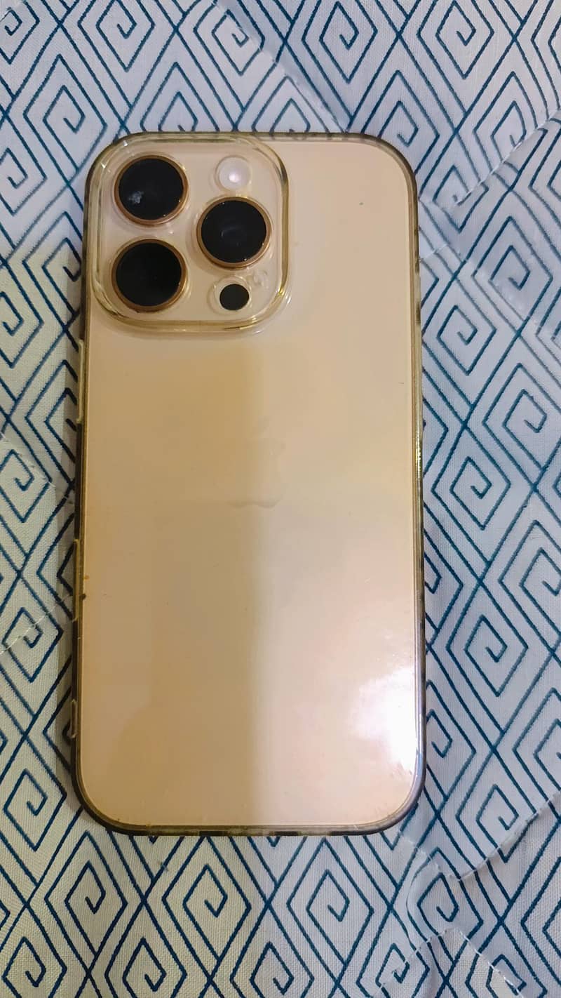 Apple iPhone 16 Pro 0