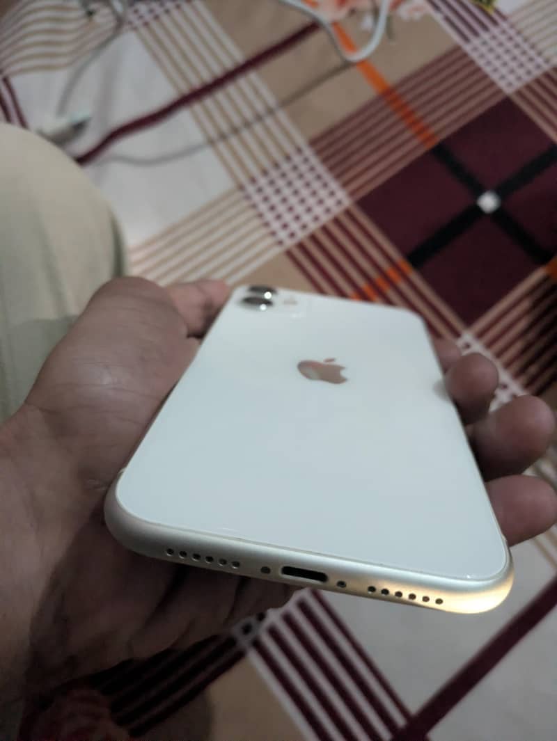Apple iPhone 11 2