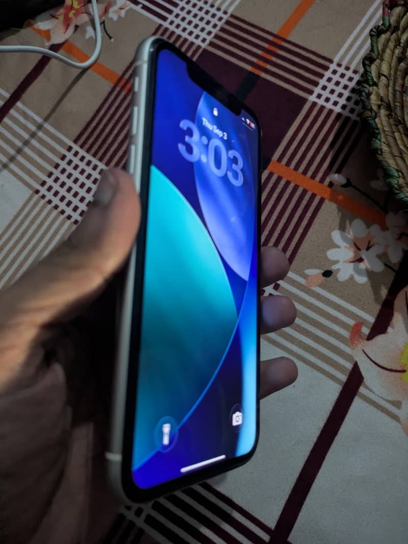 Apple iPhone 11 5
