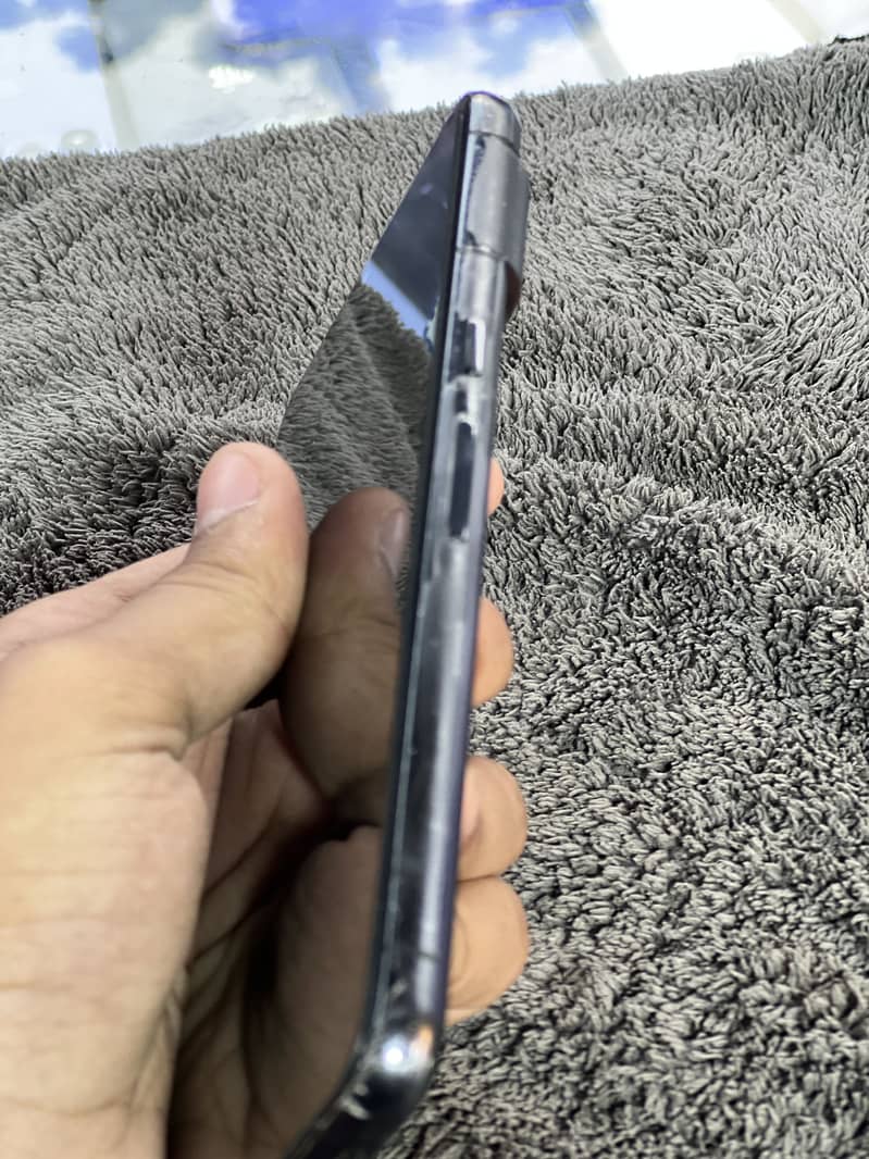 Google Pixel 8 Pro 2