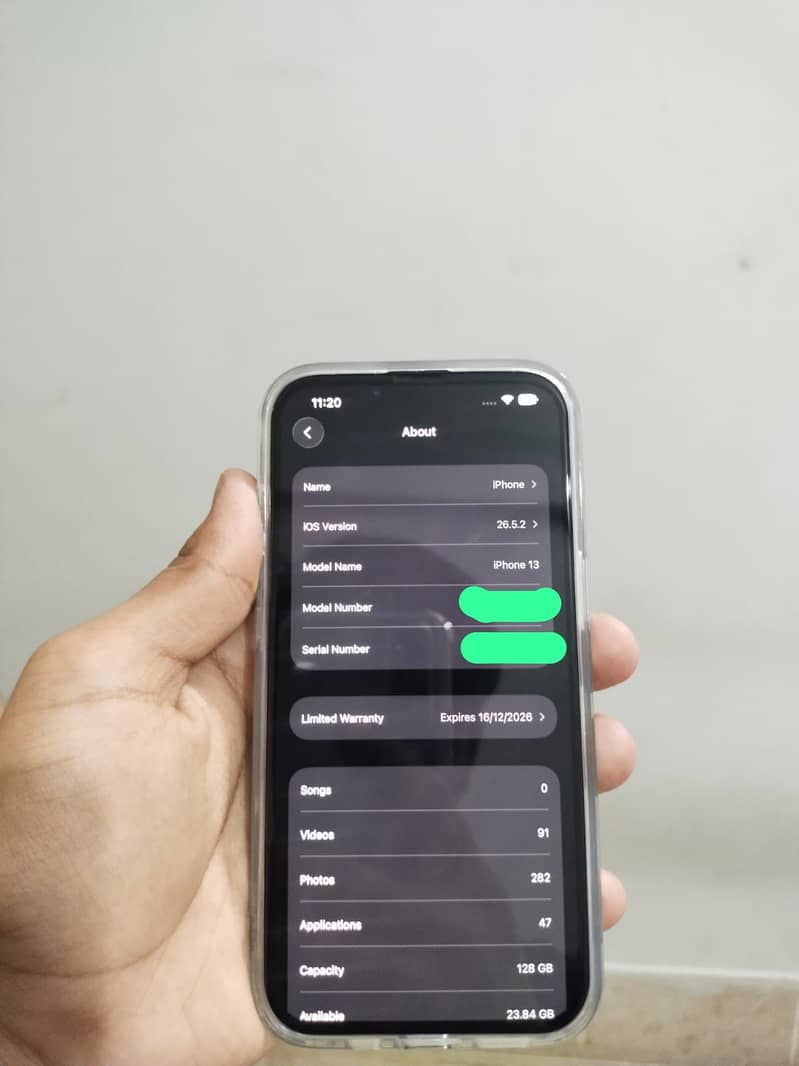 Apple iPhone 13 0