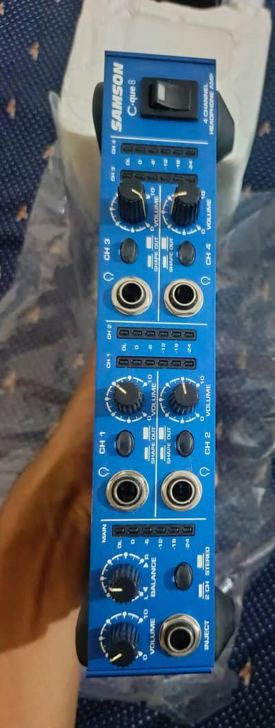 Samson C QUE 8 4 channel headphones amplifier
