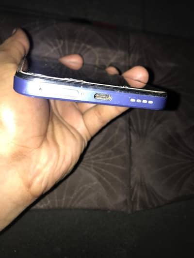 Realme C85 24+256 box open hy