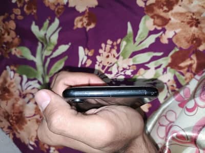 Apple iPhone XR