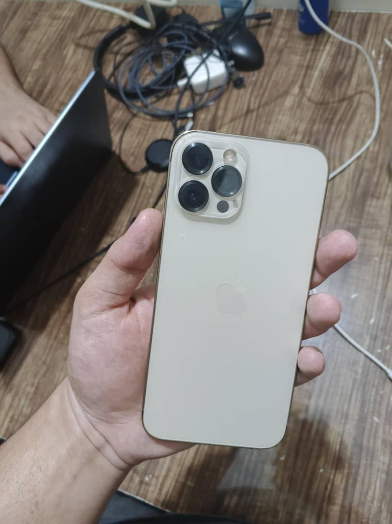 Iphone 12 pro max 0