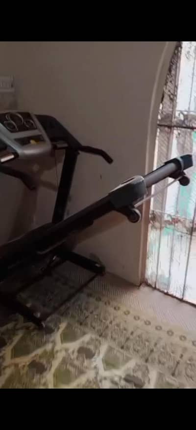 dumbbells & walk machine