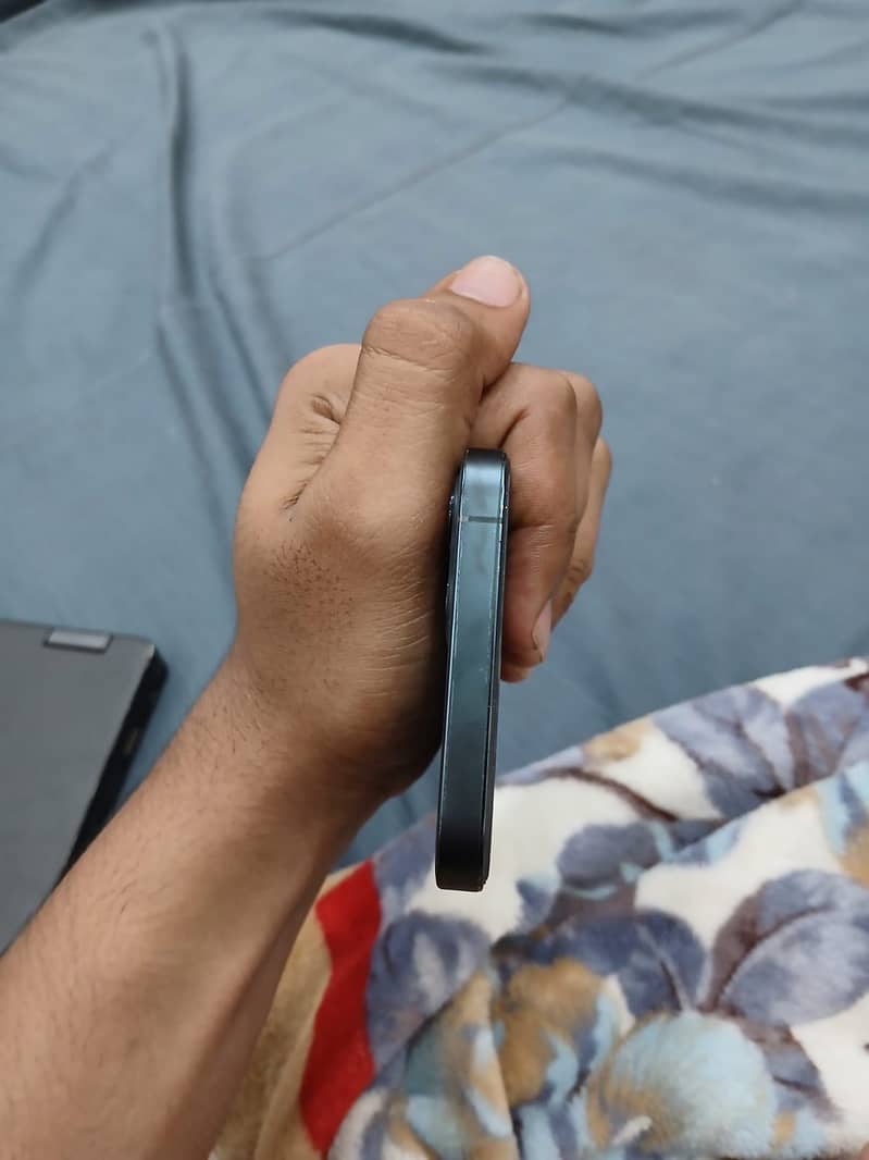 Apple iPhone 12 Pro 1