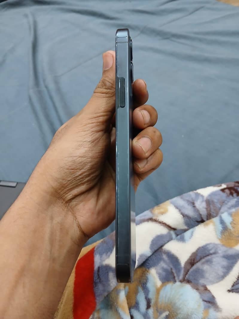 Apple iPhone 12 Pro 5