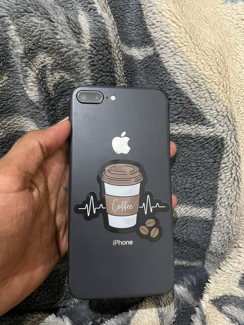Apple iPhone 8 Plus 2